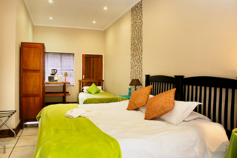 River Bank Lodge l Upington Accommodation